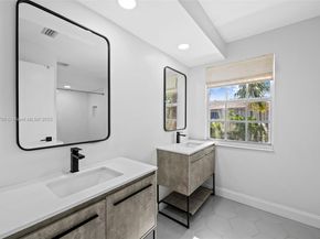 10997 Long Boat Dr, Cooper City FL 33026