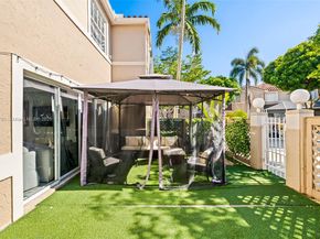 10997 Long Boat Dr, Cooper City FL 33026