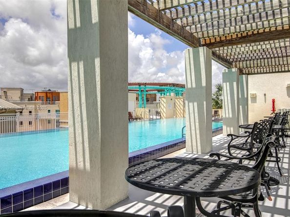 7270 SW 89th St C506, Miami FL 33156