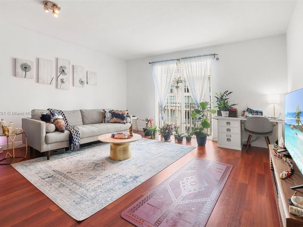 7270 SW 89th St C506, Miami FL 33156