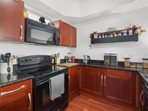 7270 SW 89th St C506, Miami FL 33156