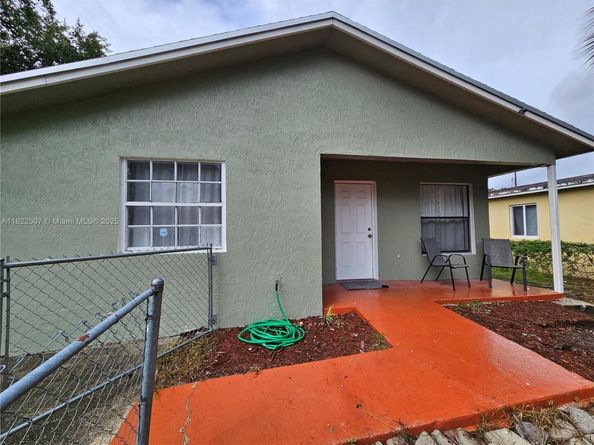 800 NW 15th Ave, Fort Lauderdale FL 33311