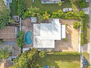 3800 Charles Ter, Miami FL 33133