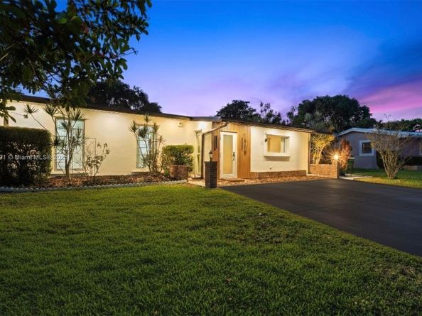 1905 NW 62nd Ter, Margate FL 33063