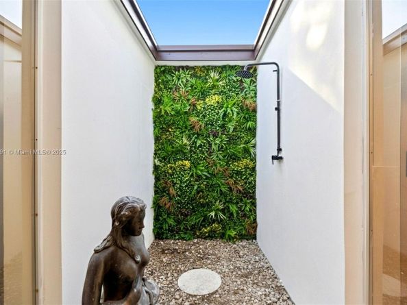 1905 NW 62nd Ter, Margate FL 33063