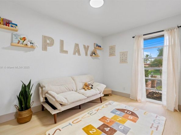 1905 NW 62nd Ter, Margate FL 33063