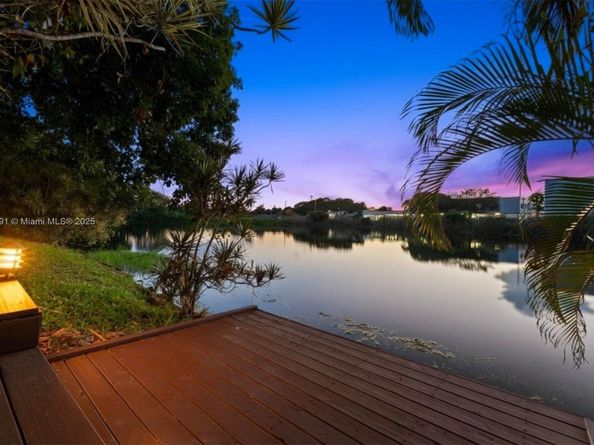 1905 NW 62nd Ter, Margate FL 33063