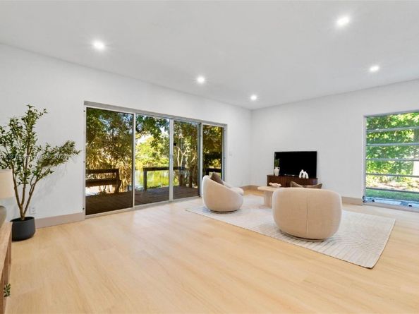 1905 NW 62nd Ter, Margate FL 33063