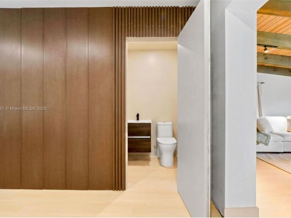 1905 NW 62nd Ter, Margate FL 33063