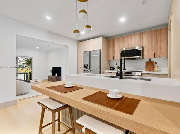 1905 NW 62nd Ter, Margate FL 33063