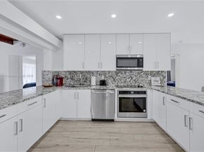 217 N 31st Ave, Hollywood FL 33021