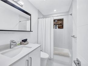 217 N 31st Ave, Hollywood FL 33021