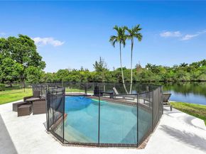 217 N 31st Ave, Hollywood FL 33021