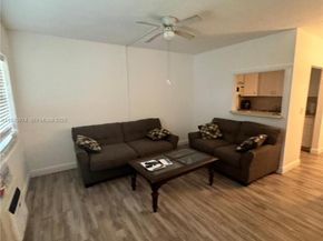 118 E Salisbury  E 118, West Palm Beach FL 33417