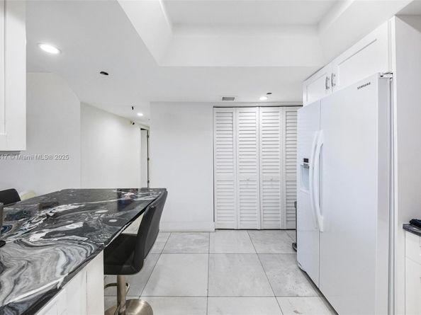 520 Brickell Key Dr A710, Miami FL 33131