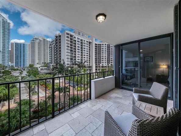 520 Brickell Key Dr A710, Miami FL 33131