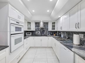 520 Brickell Key Dr A710, Miami FL 33131
