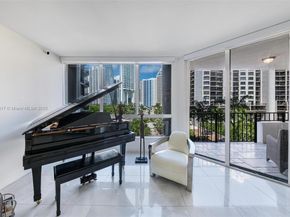 520 Brickell Key Dr A710, Miami FL 33131