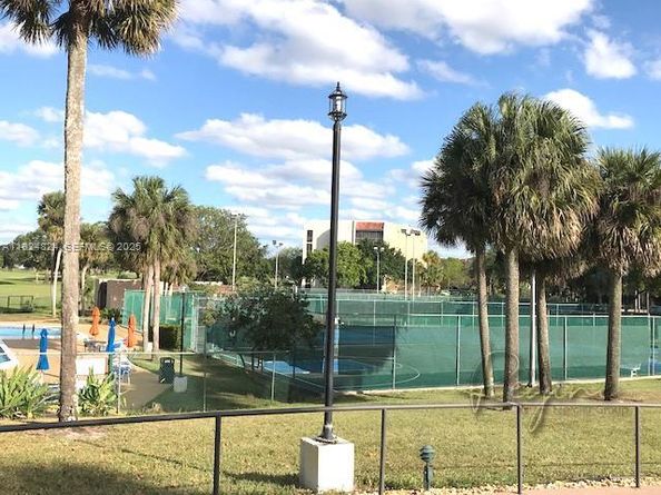 3651 Environ Blvd 256, Lauderhill FL 33319