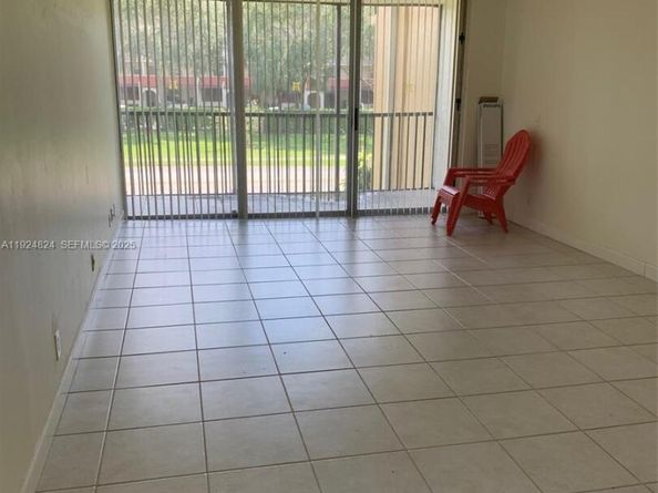 3651 Environ Blvd 256, Lauderhill FL 33319