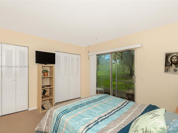 1551 SW 135th Ter 108G, Pembroke Pines FL 33027