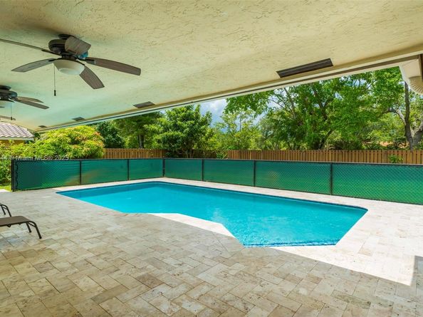 11321 NW 1st Ct, Coral Springs FL 33071