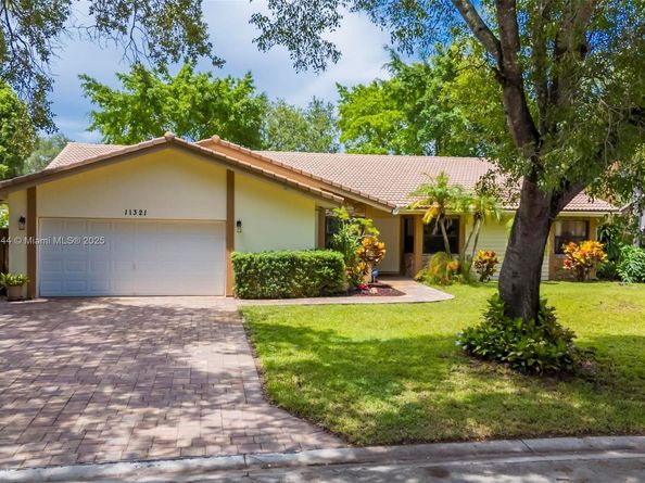11321 NW 1st Ct, Coral Springs FL 33071