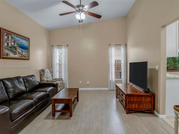 11321 NW 1st Ct, Coral Springs FL 33071