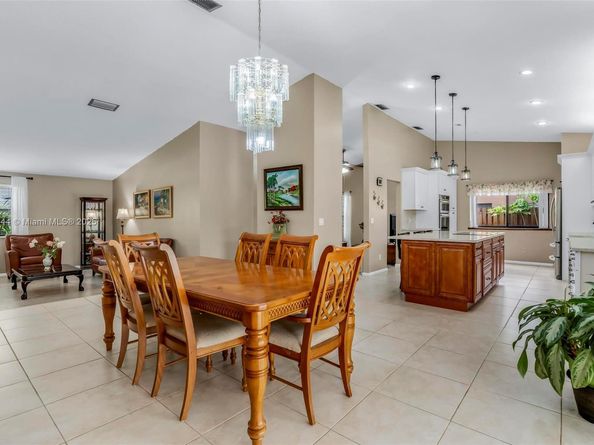 11321 NW 1st Ct, Coral Springs FL 33071
