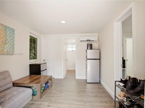 2111 Alhambra Cir, Coral Gables FL 33134