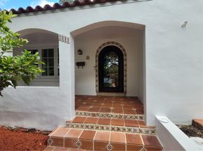 2111 Alhambra Cir, Coral Gables FL 33134