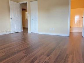 8011 Southgate Blvd L8, North Lauderdale FL 33068