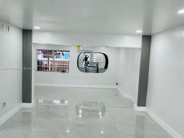 4534 NW 195th St, Miami Gardens FL 33055