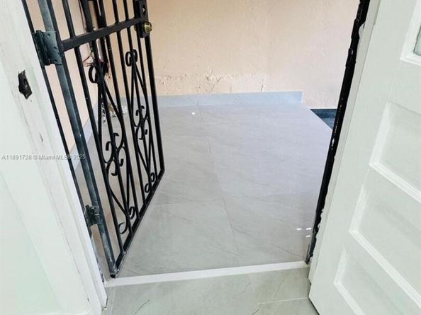 4534 NW 195th St, Miami Gardens FL 33055