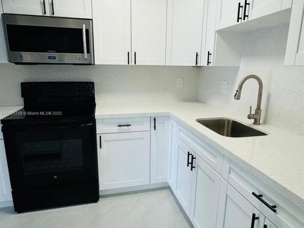 4534 NW 195th St, Miami Gardens FL 33055