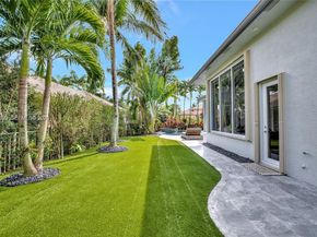 11098 Canary Island Ct, Plantation FL 33324