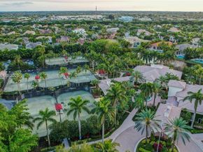 11098 Canary Island Ct, Plantation FL 33324