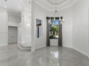 11098 Canary Island Ct, Plantation FL 33324