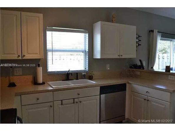2402 NE 41st Pl, Homestead FL 33033