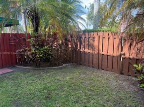 2402 NE 41st Pl, Homestead FL 33033