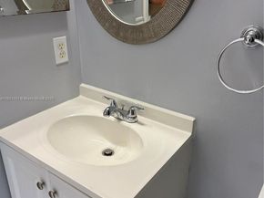 2402 NE 41st Pl, Homestead FL 33033