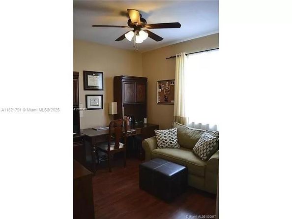 2402 NE 41st Pl, Homestead FL 33033