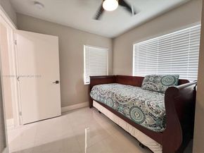 341 S 24th Ave, Hollywood FL 33020