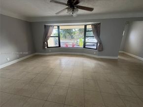 1109 SE 10th St, Deerfield Beach FL 33441