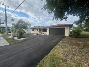 1109 SE 10th St, Deerfield Beach FL 33441