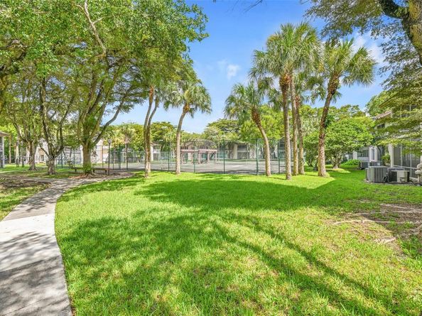 14006 SW 91st Ter 14006, Miami FL 33186