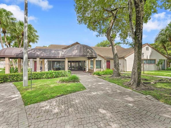 14006 SW 91st Ter 14006, Miami FL 33186