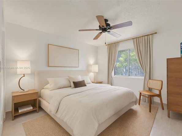 14006 SW 91st Ter 14006, Miami FL 33186