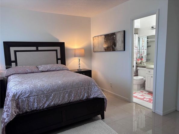 4331 NW 16th St D304, Lauderhill FL 33313