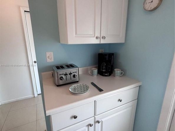 4331 NW 16th St D304, Lauderhill FL 33313